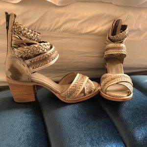 Freebird by Steven axel sandal Ice